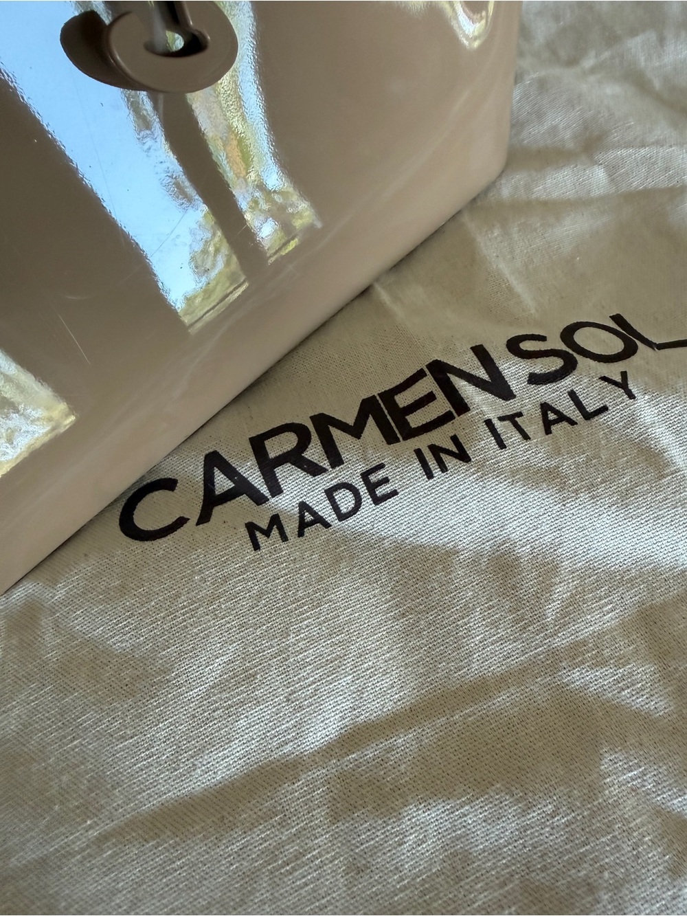 Carmen Sol Glossy Stud-Trim Jelly Large Camel Tote with Logo Charm - Picture 16 of 16